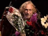 Пьеру Ришару исполнилось 75 лет: "Я становлюсь старше, но не старее" Пьеру Ришару исполнилось 75 лет: "Я становлюсь старше, но не старее"
