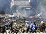 Дачникам, пострадавшим от падения Су-27, предложили убрать обломки за свой счет Дачникам, пострадавшим от падения Су-27, предложили убрать обломки за свой счет