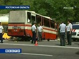Очередное ДТП на трассе "Дон": бензовоз столкнулся с микроавтобусом Очередное ДТП на трассе "Дон": бензовоз столкнулся с микроавтобусом