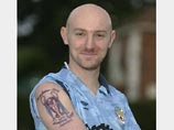 Фанат "Манчестер Сити" на своем плече указал год европейского успеха "горожан" Фанат "Манчестер Сити" на своем плече указал год европейского успеха "горожан"