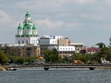 Жительницу Астрахани оштрафовали за критику губернатора в присутствии Медведева Жительницу Астрахани оштрафовали за критику губернатора в присутствии Медведева