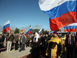 Патриарх в Архангельске поделился мыслями о российском флаге, о русских и украинцах, а также расписался на кирпиче