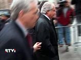 Сокамерники Мэдоффа утверждают, что он ежедневно принимает не менее 20 таблеток и постоянно жалуется на свое здоровье и самочувствие Сокамерники Мэдоффа утверждают, что он ежедневно принимает не менее 20 таблеток и постоянно жалуется на свое здоровье и самочувствие