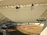 Хозяева ЧМ-2010 по футболу строят прямо на стадионах тюрьмы для болельщиков
