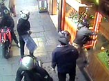 В Лондоне 6 мотоциклистов ограбили ювелирный салон за 39 секунд: 1,6 миллиона долларов ущерба