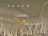 Четыре милиционера погибли, еще один был ранен в результате взрыва в Шалинском районе Чечни, который осуществил террорист-смертник. Инцидент произошел в селении Меcкер-юрт около 12:00 по московскому времени Четыре милиционера погибли, еще один был ранен в результате взрыва в Шалинском районе Чечни, который осуществил террорист-смертник. Инцидент произошел в селении Меcкер-юрт около 12:00 по московскому времени