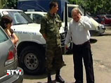 Российский военнослужащий Дмитрий Артемьев, дезертировавший в начале июля в Грузию, получил там официальный статус беженца. Министерство по делам беженцев и расселению в Тбилиси приняло такое решение еще 4 августа Российский военнослужащий Дмитрий Артемьев, дезертировавший в начале июля в Грузию, получил там официальный статус беженца. Министерство по делам беженцев и расселению в Тбилиси приняло такое решение еще 4 августа