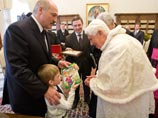 Александр Лукашенко с сыном Колей в Ватикане