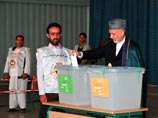 Карзай остается лидером на выборах президента Афганистана