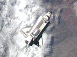 Американский шаттл Discovery пристыковался к Международной космической станции