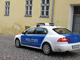 В этот же день родители Дмитрия обратились в полицию, заявив о ненадлежащем поведении врача, а также об осквернении паспорта Эстонской Республики В этот же день родители Дмитрия обратились в полицию, заявив о ненадлежащем поведении врача, а также об осквернении паспорта Эстонской Республики