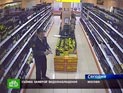 Напомним, 27 апреля 2009 года на юге Москвы бывший начальник столичного ОВД "Царицыно" Евсюков застрелил водителя подвозившей его машины, а затем открыл стрельбу в магазине, где убил еще двух человек и ранил шестерых Напомним, 27 апреля 2009 года на юге Москвы бывший начальник столичного ОВД "Царицыно" Евсюков застрелил водителя подвозившей его машины, а затем открыл стрельбу в магазине, где убил еще двух человек и ранил шестерых