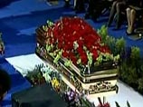 Мать Майкла Джексона хочет оплатить его похороны из наследства певца Мать Майкла Джексона хочет оплатить его похороны из наследства певца