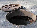 В Джидинском районе Бурятии при проведении очистных работ в канализационном колодце произошло ЧП