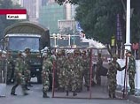 В китайский Урумчи введены тысячи военных и бронетехника В китайский Урумчи введены тысячи военных и бронетехника