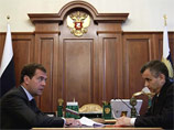 Президент РФ Дмитрий Медведев намерен в понедельник принять решение о назначении руководителя ГУВД Москвы