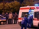 Легковой автомобиль в понедельник на юге Москвы выехал на тротуар и сбил несколько человек