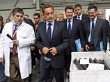 Президент Франции Николя Саркози распорядился отобрать невысоких рабочих к своему визиту на завод в Нормандии, чтобы в телерепортажах не выглядеть низкорослым на их фоне