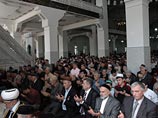 10 сентября на Поклонной горе в Москве откроется четвертый ежегодный "Шатер Рамадана" - место проведения духовных бесед, культурных мероприятий и застолий, посвященных месяцу поста по мусульманскому лунному календарю 10 сентября на Поклонной горе в Москве откроется четвертый ежегодный "Шатер Рамадана" - место проведения духовных бесед, культурных мероприятий и застолий, посвященных месяцу поста по мусульманскому лунному календарю