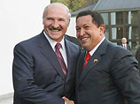 Президент Венесуэлы Уго Чавес в ходе визита в Минск предложил белорусскому коллеге Александру Лукашенко объединиться, чтобы создать единую стратегию, которая "распространится на весь мир"