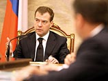 Медведев разглядел рост экономики России и похвалил за это правительство Путина Медведев разглядел рост экономики России и похвалил за это правительство Путина