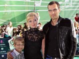 Орбакайте и Байсаров были гражданскими супругами, они разошлись в 2000 году, после чего Дени жил с матерью