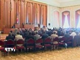 Парламент Молдавии в пятницу принял к сведению заявление президента о сложении полномочий
