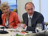 Путину задали вопрос, будет ли он на выборах 2012 года конкурировать с нынешним президентом Дмитрием Медведевым Путину задали вопрос, будет ли он на выборах 2012 года конкурировать с нынешним президентом Дмитрием Медведевым