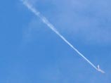 Шаттл Discovery, который не смог сесть на космодроме имени Кеннеди во Флориде из-за плохой погоды, приземлился на запасной посадочной полосе на авиабазе Edwards в Калифорнии Шаттл Discovery, который не смог сесть на космодроме имени Кеннеди во Флориде из-за плохой погоды, приземлился на запасной посадочной полосе на авиабазе Edwards в Калифорнии