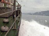 Согласно Конвенции ООН по морскому праву, каждое государство имеет право устанавливать ширину своих территориальных вод до предела, не превышающего 12 морских миль Согласно Конвенции ООН по морскому праву, каждое государство имеет право устанавливать ширину своих территориальных вод до предела, не превышающего 12 морских миль