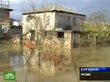 В результате наводнения в грузинском Поти затоплены более ста домов В результате наводнения в грузинском Поти затоплены более ста домов