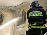 Сильнейший пожар в четырехэтажном здании в центре Москвы