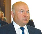 Ознакомившись с докладом Немцова о серьезных проблемах Москвы, столичные власти обиделись только за "плохую экологию" Ознакомившись с докладом Немцова о серьезных проблемах Москвы, столичные власти обиделись только за "плохую экологию"