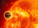 CoRoT-7b располагается всего в 2,5 млн км от своей звезды. И та сторона планеты, что всегда обращена к звезде (как наша Луна - к Земле), разогрета до температуры в 1000 градусов и выше и всегда покрыта раскаленной лавой CoRoT-7b располагается всего в 2,5 млн км от своей звезды. И та сторона планеты, что всегда обращена к звезде (как наша Луна - к Земле), разогрета до температуры в 1000 градусов и выше и всегда покрыта раскаленной лавой