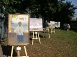 Масляные полотна художников будут экспонироваться с 16 по 20 сентября под открытым небом, между Сергиевской церковью и собором святителя Петра