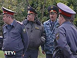 Милиционеров заставляют расписаться в честности, порядочности и законопослушании Милиционеров заставляют расписаться в честности, порядочности и законопослушании