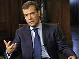 Медведев дал интервью швейцарским СМИ: с правами человека в РФ "нестерильно", а с Путиным он "одной крови"