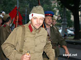 Во Львов снова вошли "советские войска" &#8211; как 70 лет назад, в форме и с оружием