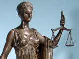 Врача, виновного в гибели супруги президента Нигерии, посадили на год Врача, виновного в гибели супруги президента Нигерии, посадили на год