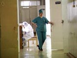 Новгородского врача-хирурга поймали на взятке и подозревают в употреблении наркотиков на работе