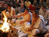 Индуисты отмечают праздник, посвященный победе Рамы над демоном Раваной