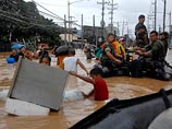Шторм "Кетсана", обрушившийся на Филиппины в субботу, повлек за собой сильнейшие наводнения и оползни. За шесть часов на островное государство обрушилось около 341 миллиметра осадков