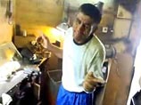 Гастарбайтер из Коломны стал новой звездой интернета с песней "Джимми, Джимми, ача, ача" Гастарбайтер из Коломны стал новой звездой интернета с песней "Джимми, Джимми, ача, ача"