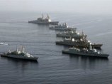 Боевые корабли предотвратили захват двух торговых судов у берегов Сомали