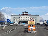 Прокуратура в Приморье наказала 15 работников аэропорта Владивостока за смерть мужчины в люке шасси