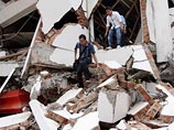 В четверг утром на острове Суматра в Индонезии произошло второе за сутки мощное землетрясение. Всего в результате подземных толчков могли погибнуть тысячи человек В четверг утром на острове Суматра в Индонезии произошло второе за сутки мощное землетрясение. Всего в результате подземных толчков могли погибнуть тысячи человек
