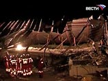 Два самолета МЧС России Ил-76 со специалистами и спецоборудованием приземлились в субботу на индонезийском острове Суматра, где в среду произошло разрушительное землетрясение, унесшее жизни более тысячи людей