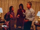 Барак и Мишель Обама отметили годовщину свадьбы - впервые в Вашингтоне