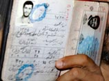 По свидетельству журналистов, доказательства этого факта можно найти на фотографии президента, держащего свой паспорт во время выборов в марте 2008 года