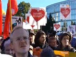 В Петербурге несколько сотен человек вышли на митинг против строительства "Охта центра" В Петербурге несколько сотен человек вышли на митинг против строительства "Охта центра"